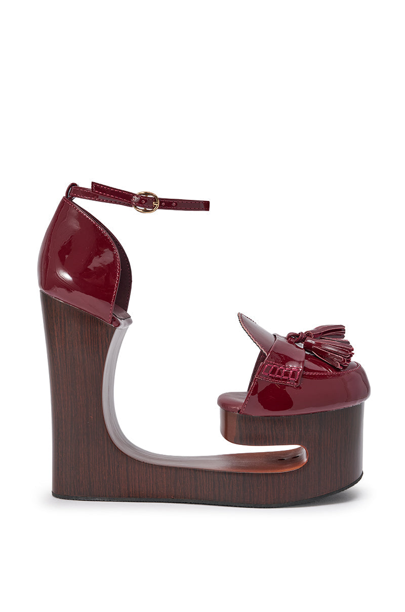AKIRA GOLD BIXBY BURGUNDY EMPTY WEDGE PUMP