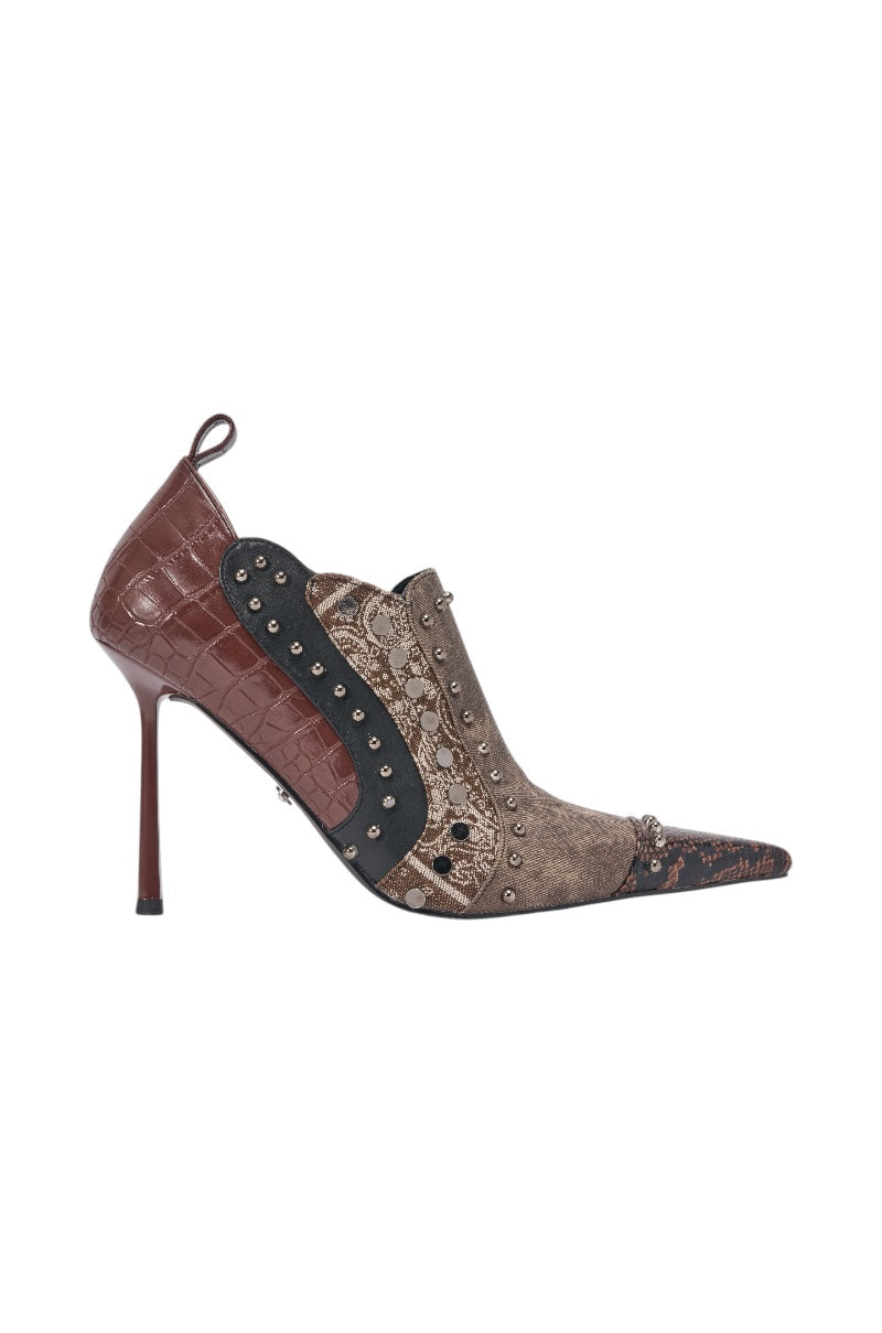 AKIRA GOLD DARIAH CHOCOLATE MIXED MATERIAL AND METAL PUMP WITH ANKLE BRACELET