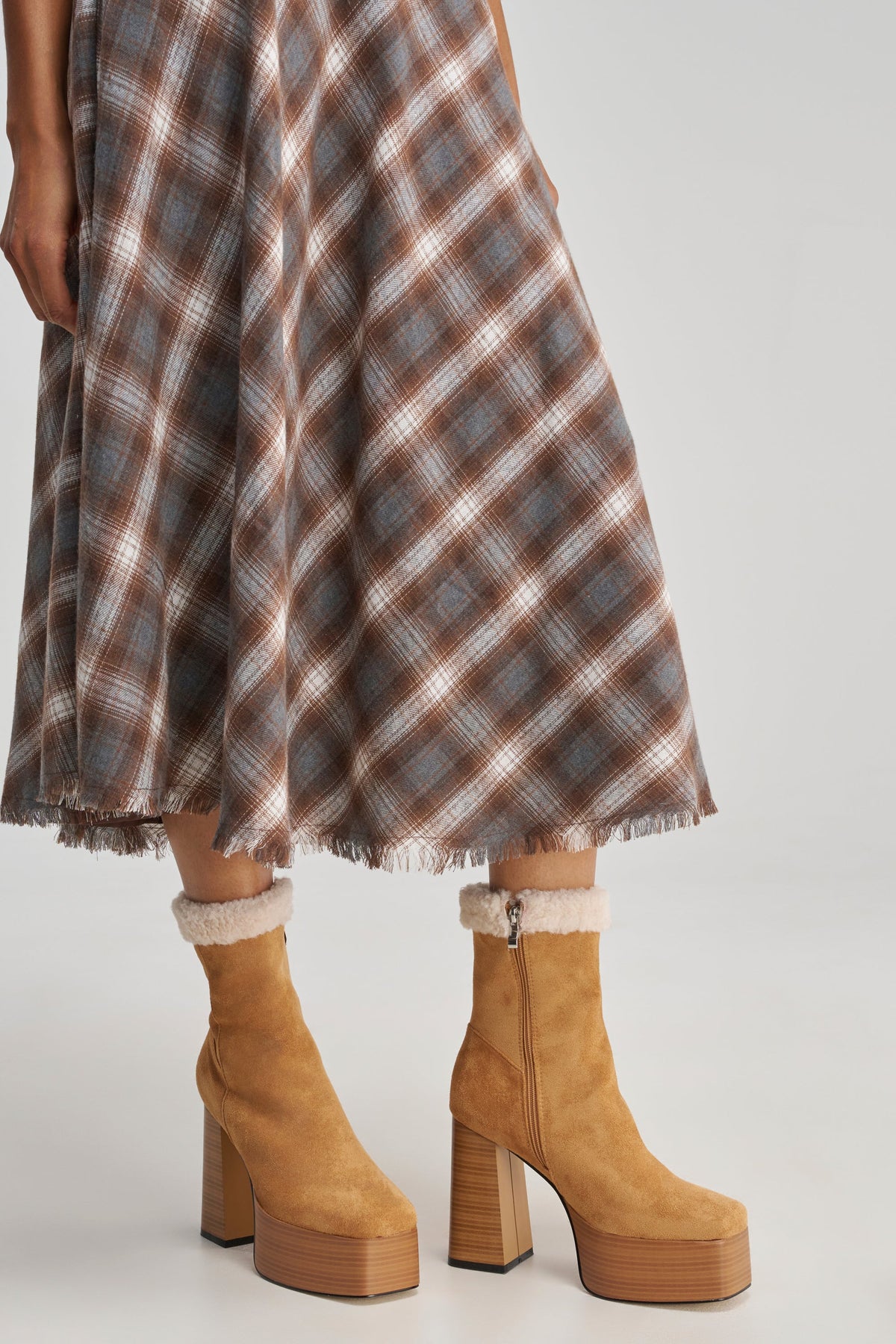 AZALEA WANG LAROUSSE CAMEL FAUX SUEDE SHEARLING BLOCK BOOTIE