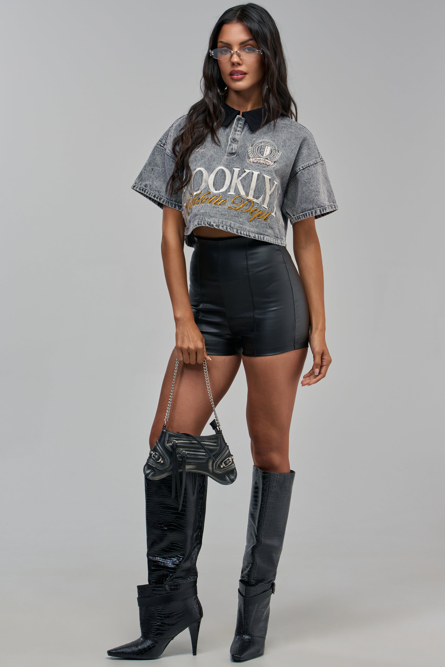 CLUB HIGH WAISTED PLEATHER SHORTS