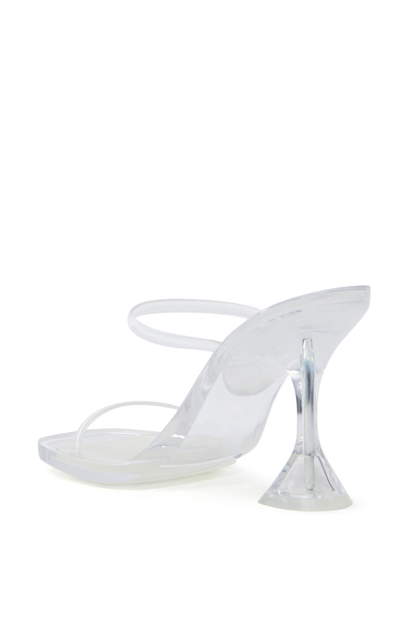 AKIRA QUIRON CLEAR BLOCK JELLY HEEL SANDAL