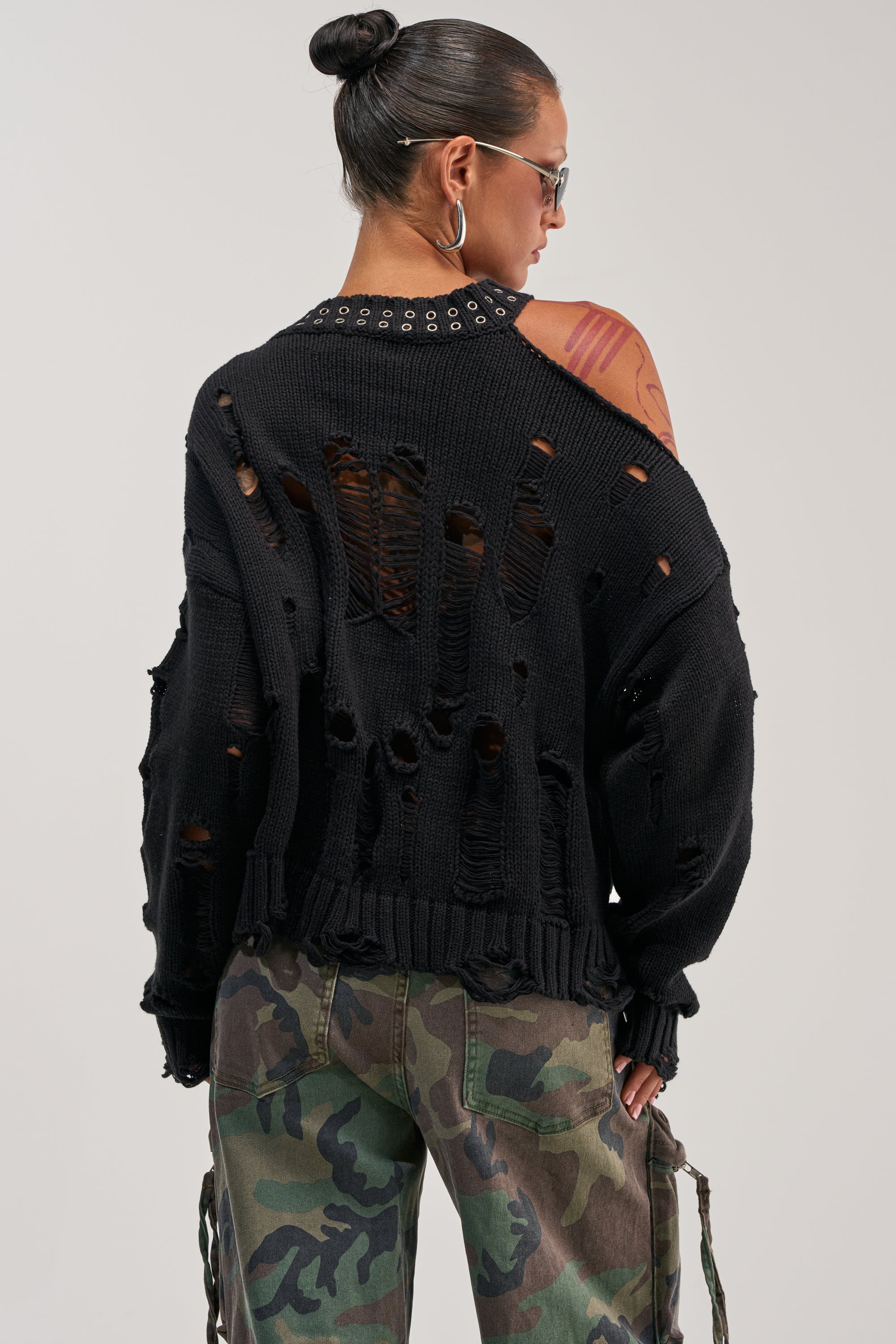 CHOPPED UP DISTRESSED SWEATER